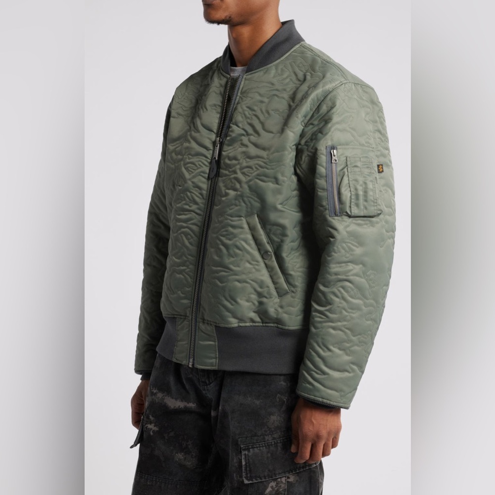 Alpha Industries Men's  Bomber Flight Jacket - Picture 3 of 6